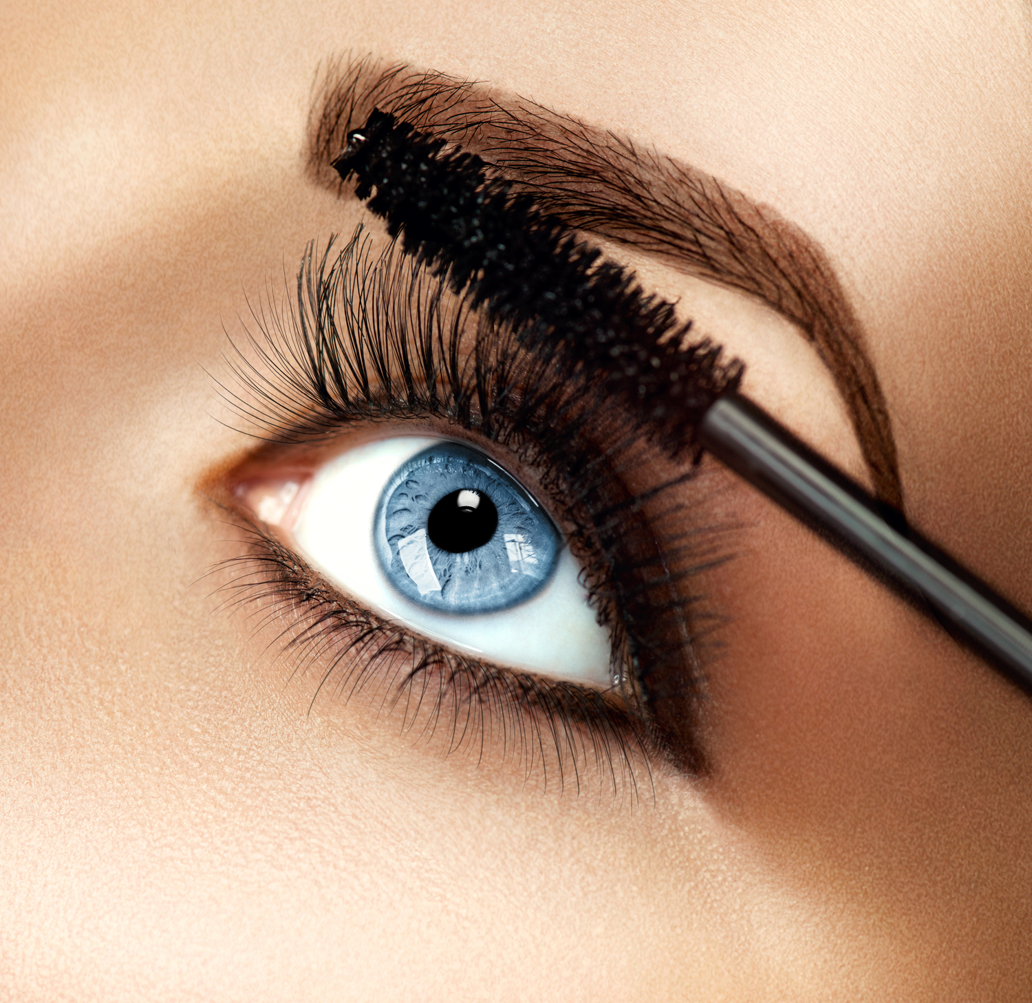 Reasons to Choose Brown Mascara Over Black